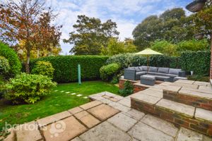 Photo 29- click for photo gallery